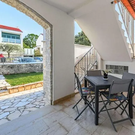 Tatil Evi With 4 Bedrooms