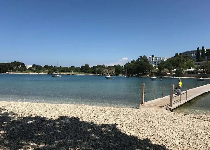 Holiday home With 4 Bedrooms *