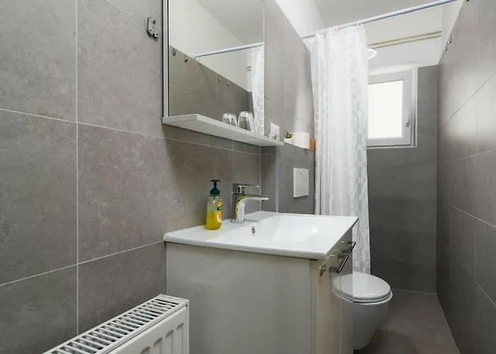 With 4 Bedrooms *